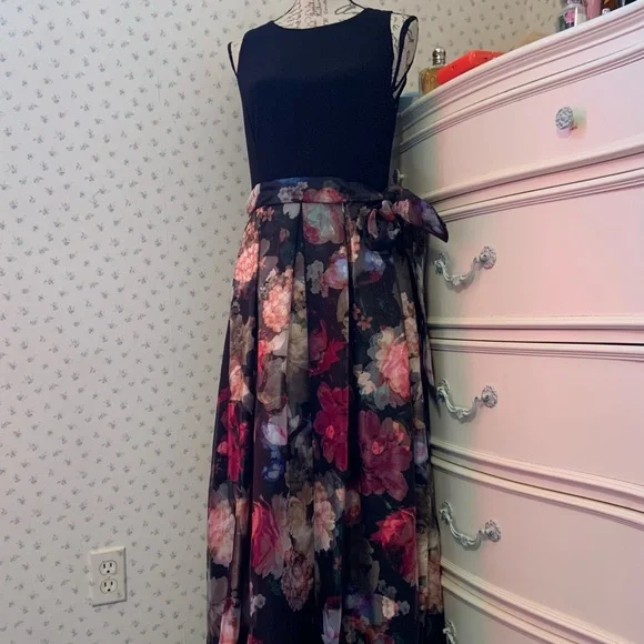 Eliza J | Dresses | Eliza J Jersey Top Ball Gown Dress | Poshmark